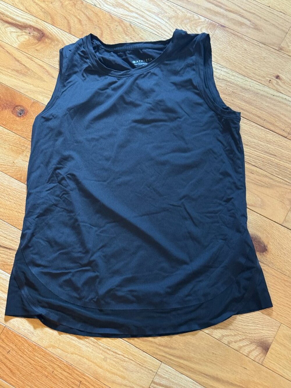 Athleta Cadence Tank in the color black